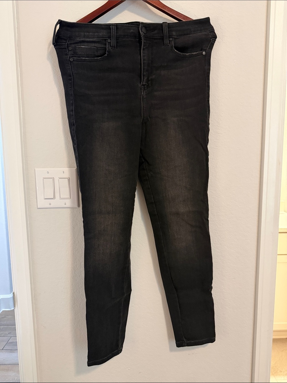 Liverpool Women's Washed Black Ankle Skinny Jeans